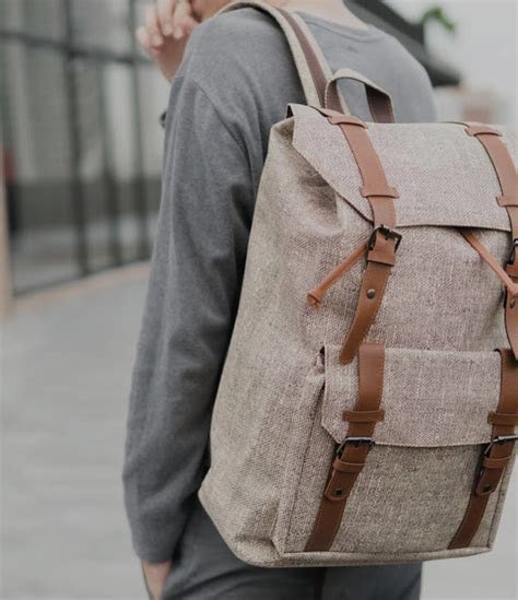 best travel daypack for men